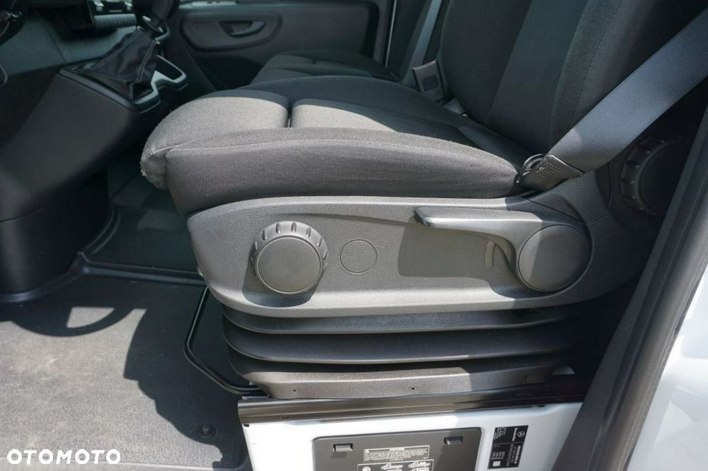 Mercedes-Benz Sprinter - 26