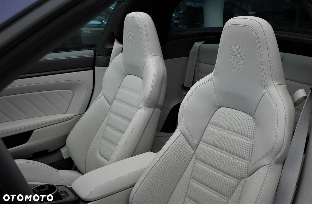 Porsche 911 - 22