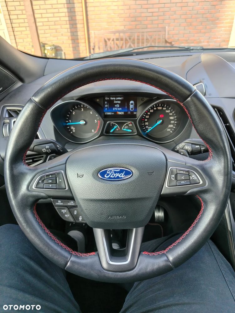 Ford Kuga 2.0 TDCi 4x4 ST-Line - 26
