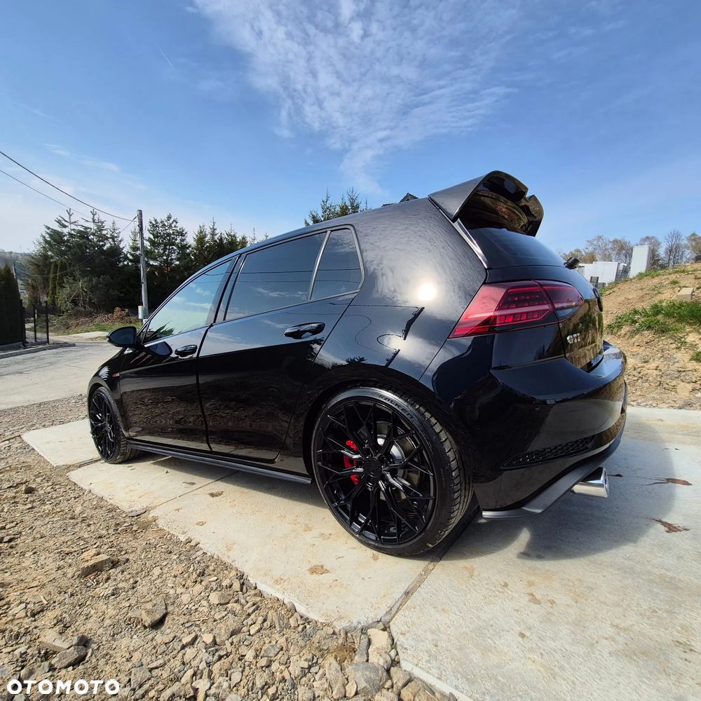 Volkswagen Golf GTI (BlueMotion Technology) DSG Performance - 17