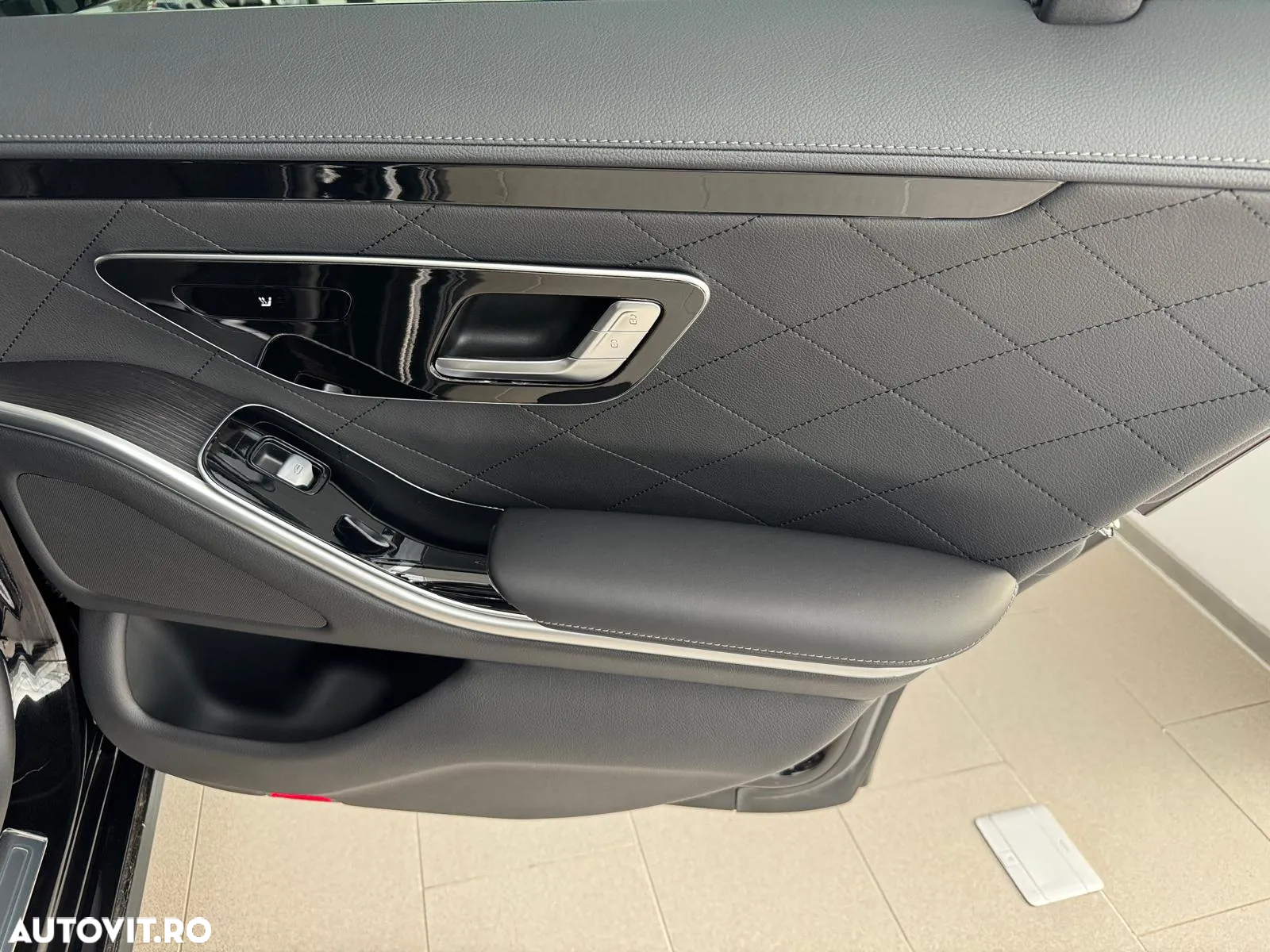 Mercedes-Benz S 400 d 4MATIC Aut - 24