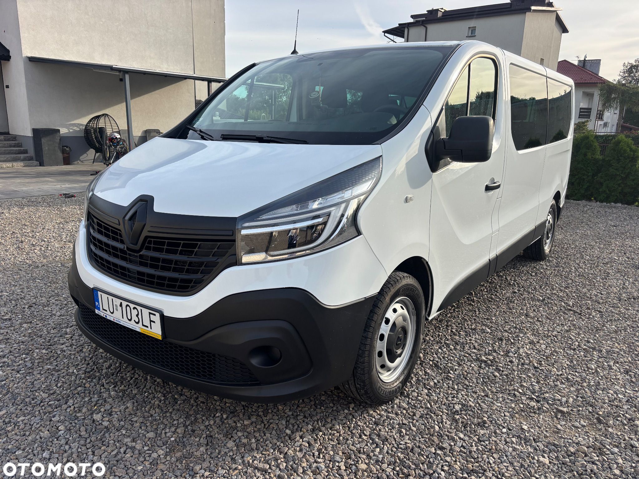 Renault Trafic - 1