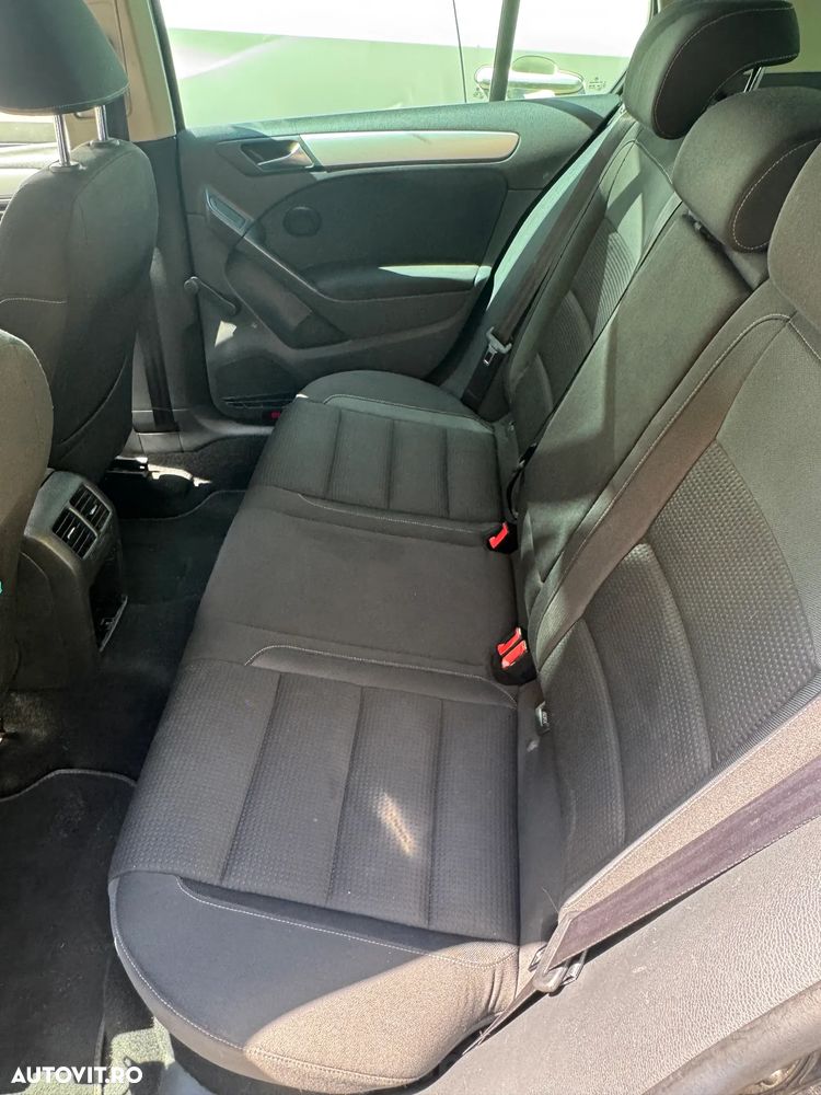 Volkswagen Golf 1.6 TDI DPF BlueMotion Technology Comfortline - 12