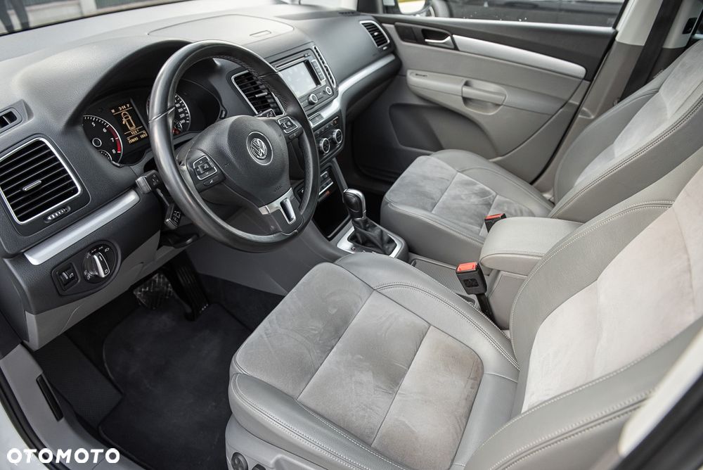 Volkswagen Sharan 2.0 TSI Highline DSG - 16