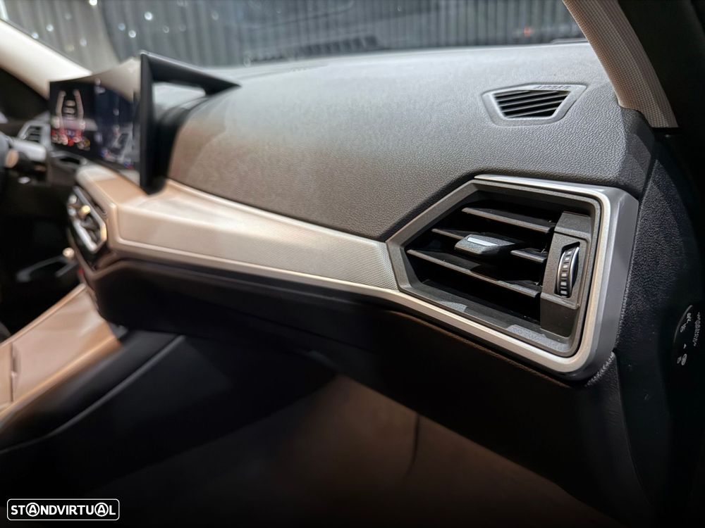 BMW 320 e Line Sport Auto - 35