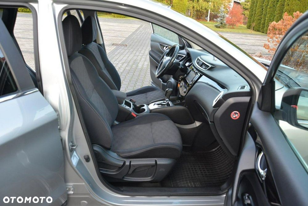 Nissan Qashqai 1.2 DIG-T Tekna Xtronic - 17
