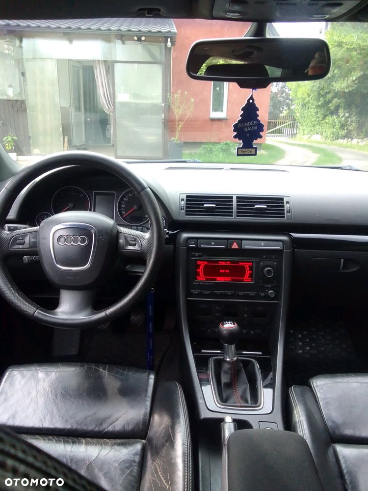 Audi A4 Avant 2.0 TDI - 7
