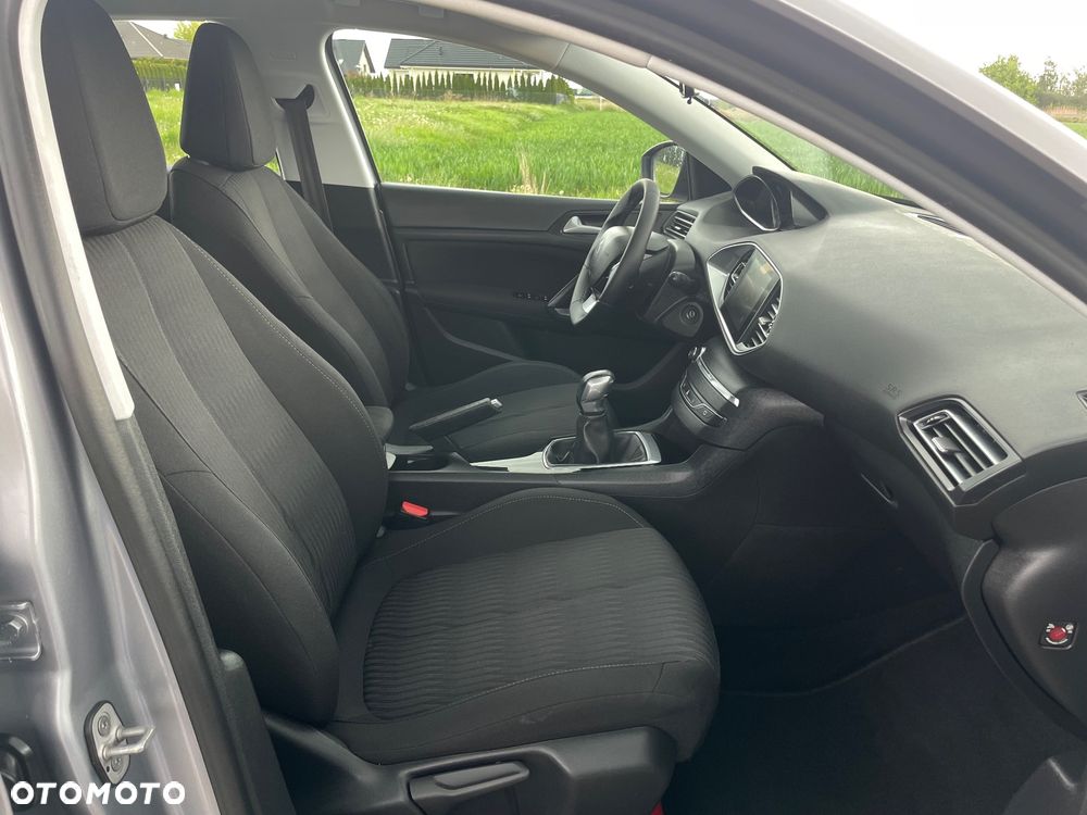 Peugeot 308 e-HDi 115 Stop & Start Allure - 16