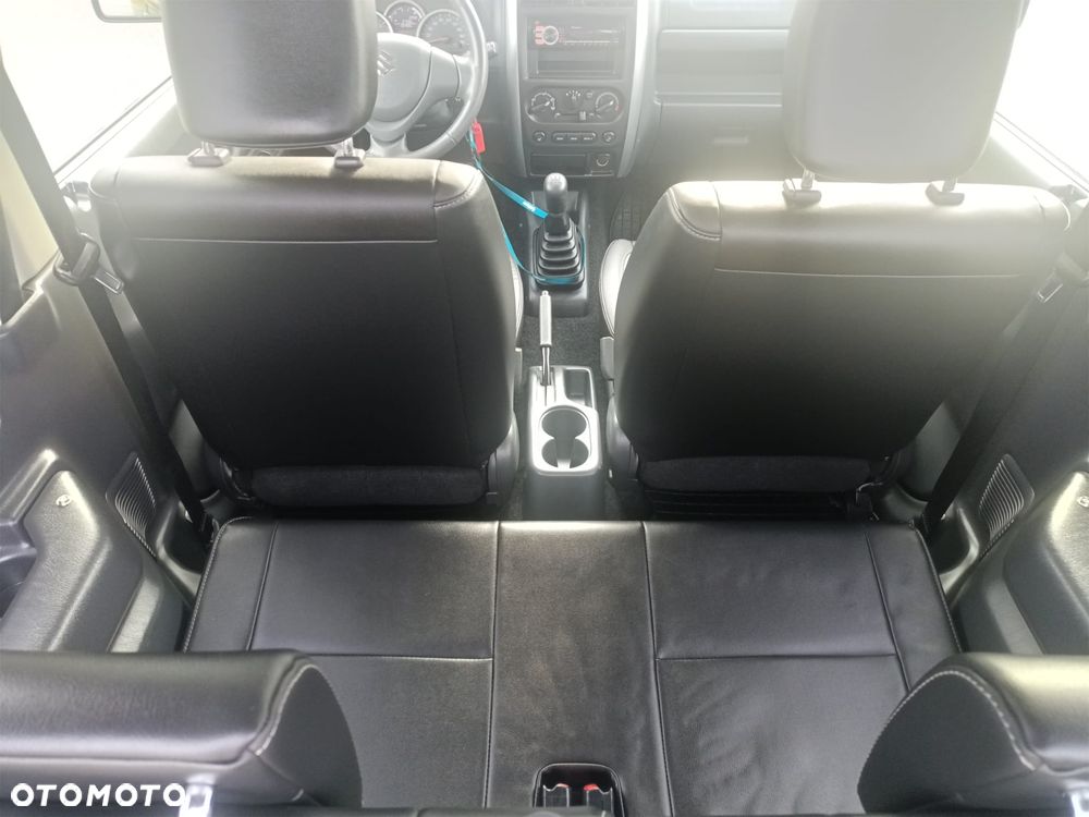 Suzuki Jimny - 11