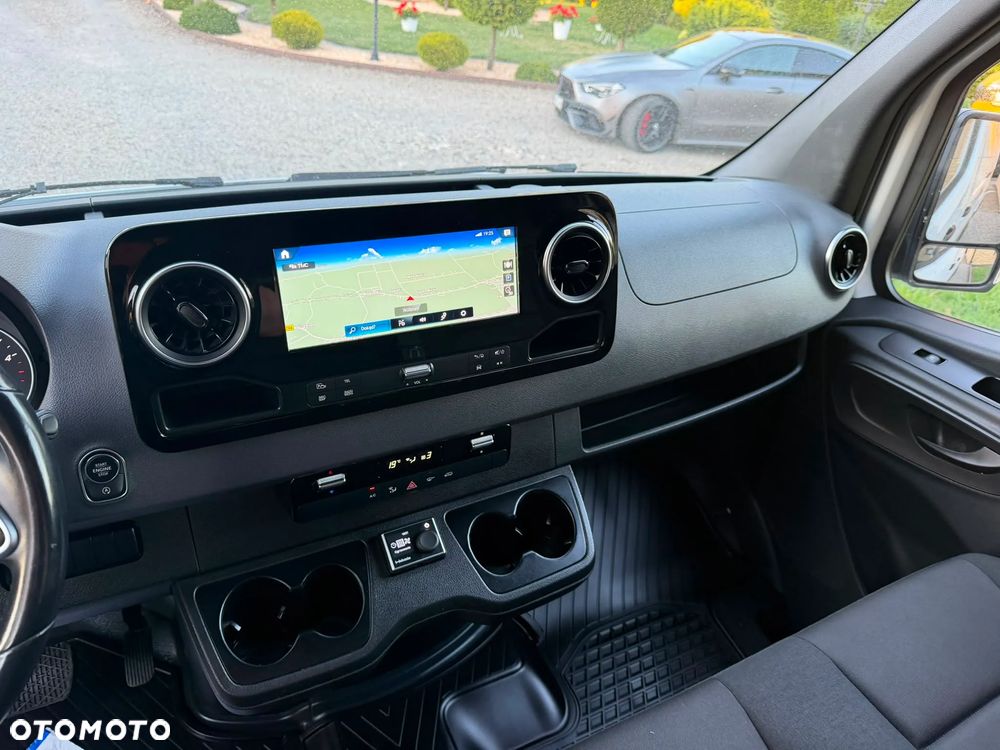 Mercedes-Benz Sprinter 315 Long PIĘKNY Webasto L3H2 Automat Chłodzenie i Ogrzewanie -20 / +20 stopni Pierwszy właściciel - 33