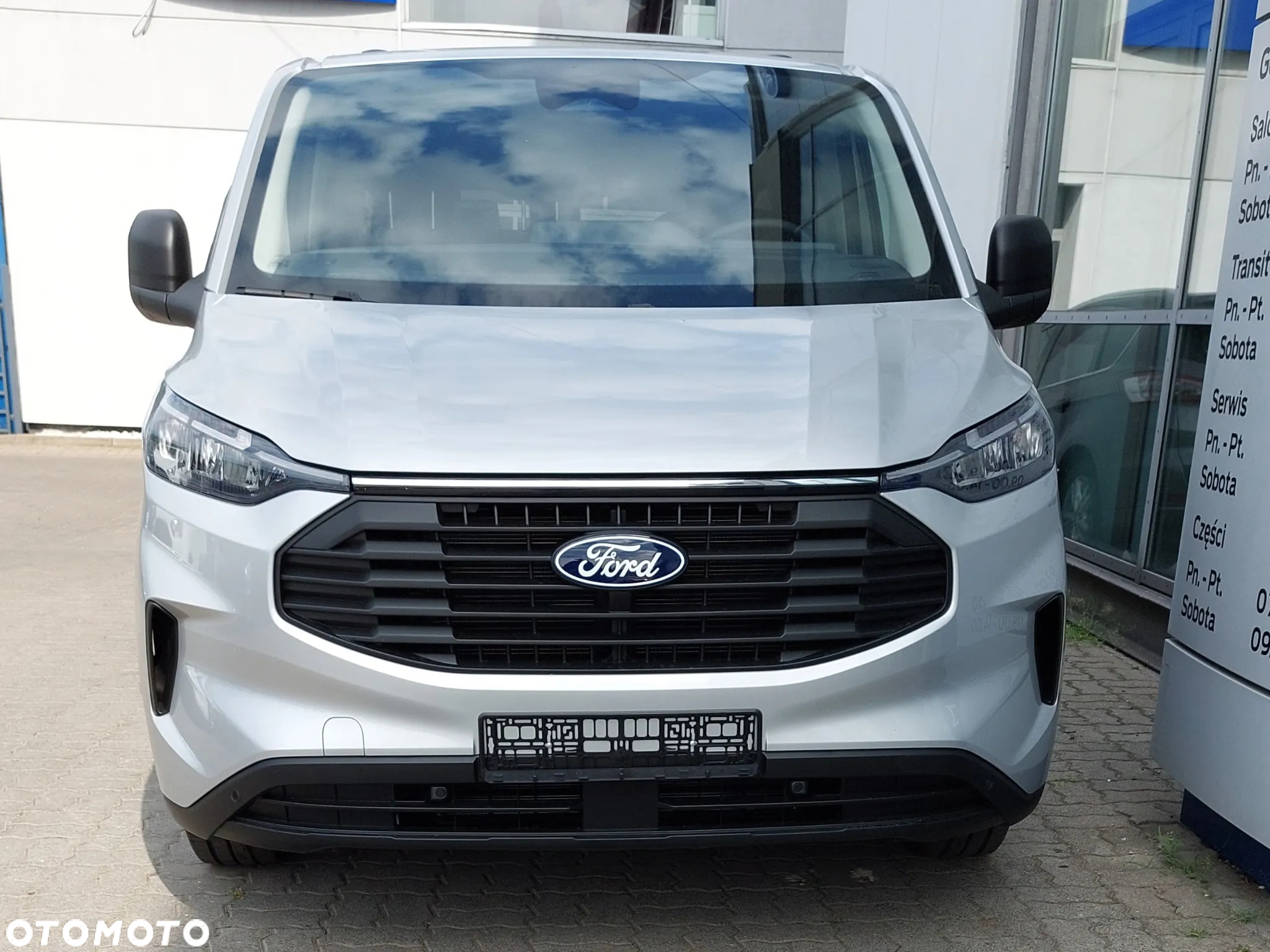 Ford Custom - 4