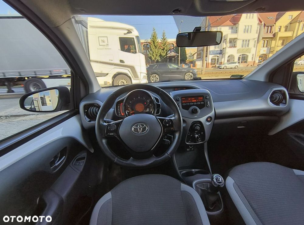 Toyota Aygo x-cite - 26