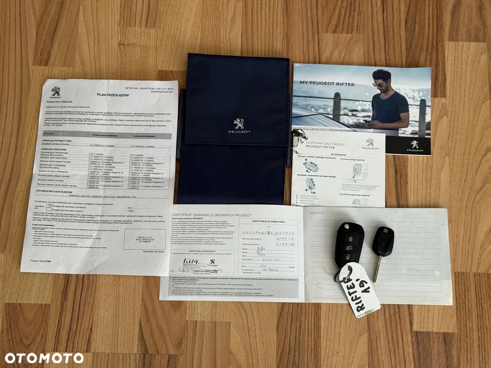 Peugeot Rifter Long 1.2 PureTech Allure S&S (7-os.) - 23