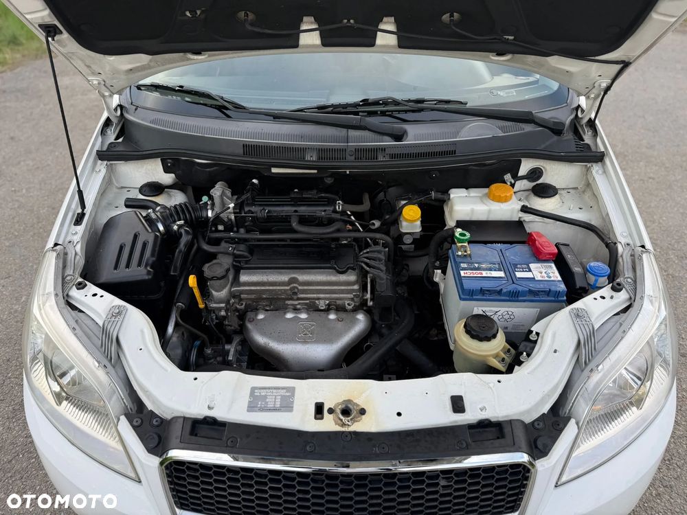Chevrolet Aveo 1.2 LS - 20