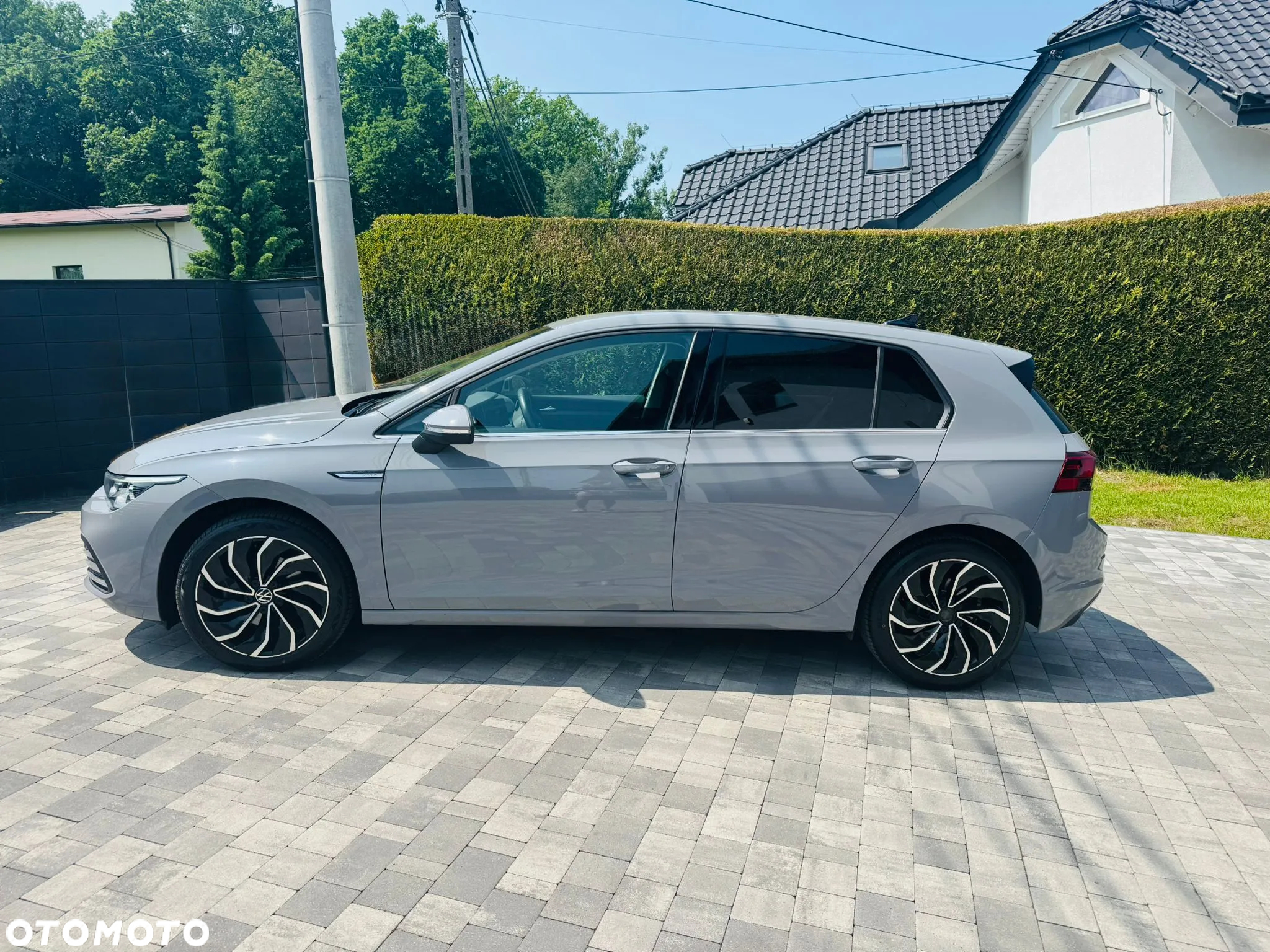 Volkswagen Golf - 8