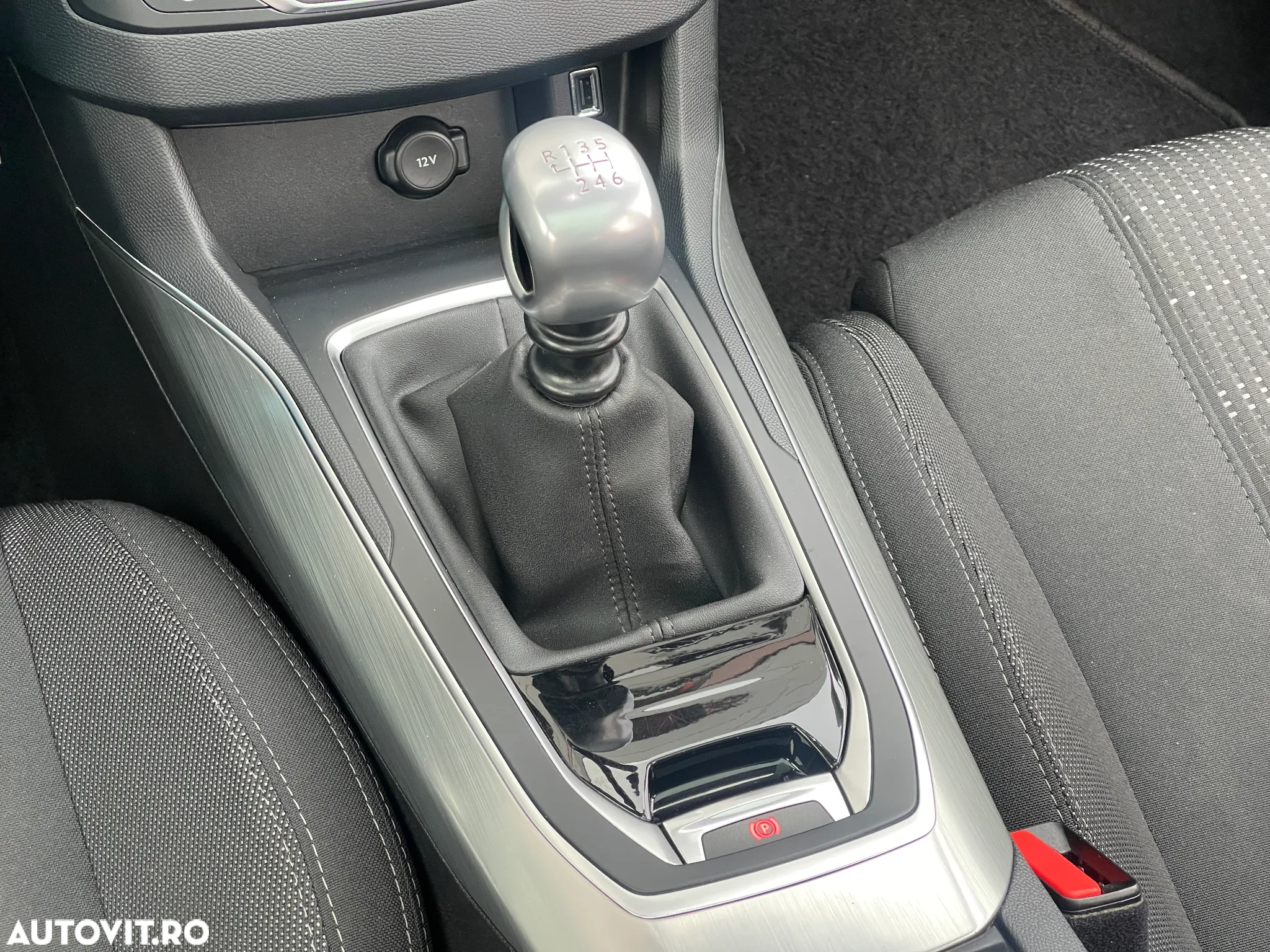 Peugeot 308 SW BlueHDi 120 Stop & Start Business-Line - 7
