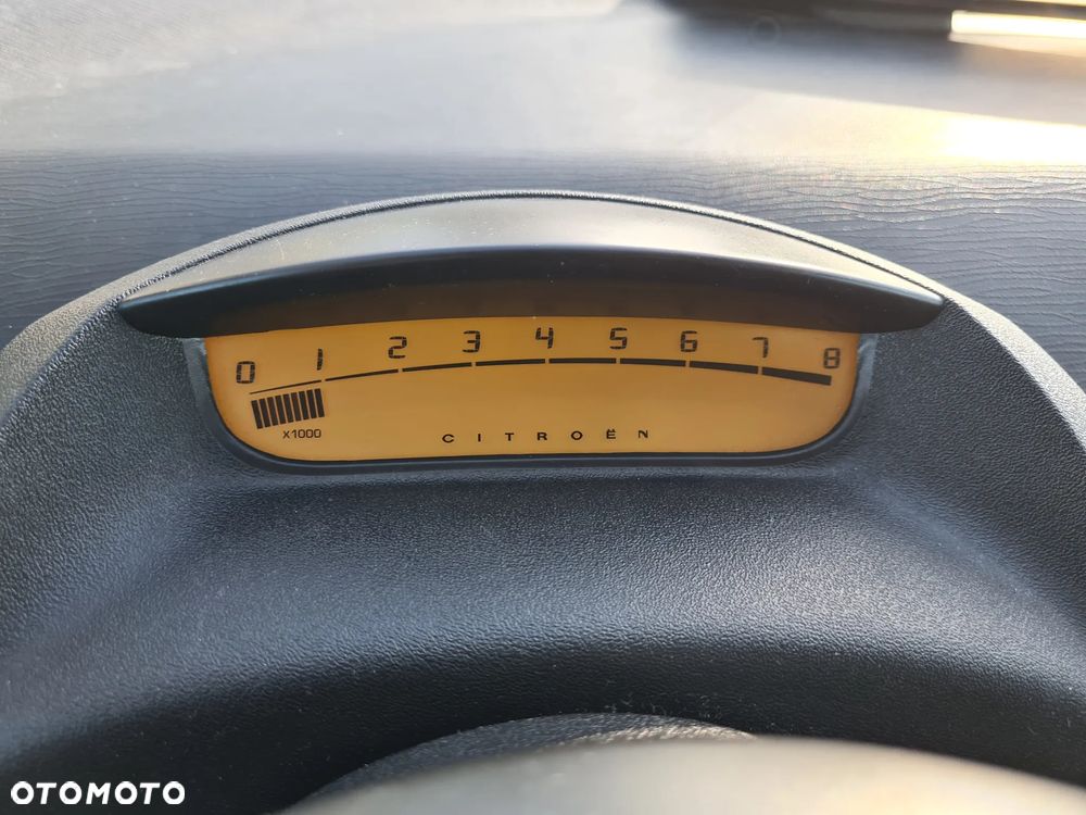 Citroën C4 1.4 16V Style - 30