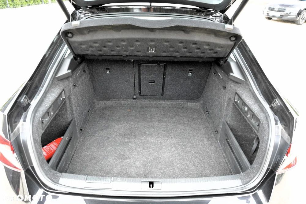 Skoda Superb 2.0 TDI Ambition DSG7 - 36