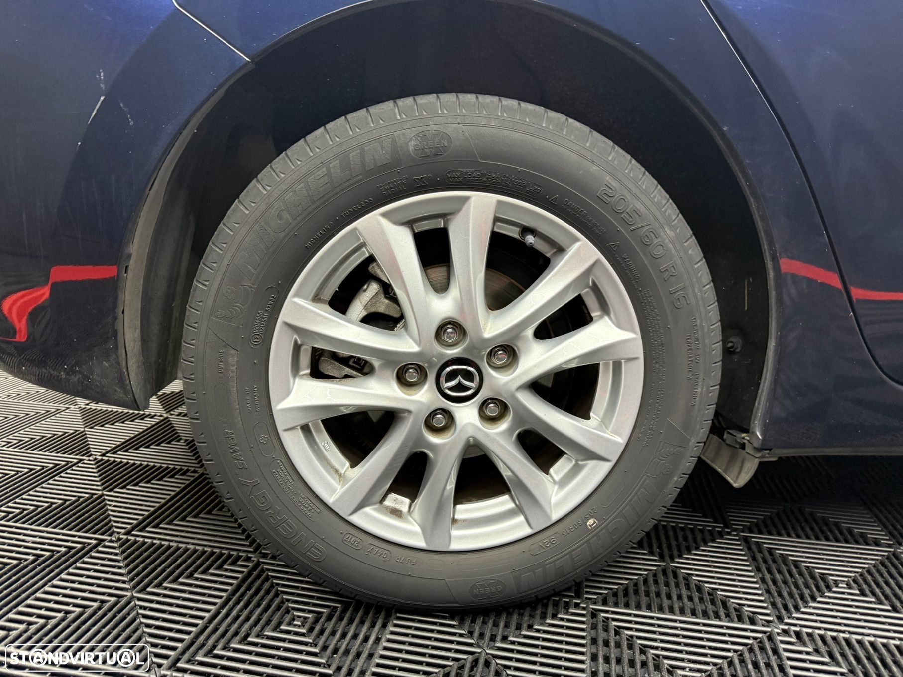 Mazda 3 1.5 Sky-D Excellence Navi - 18