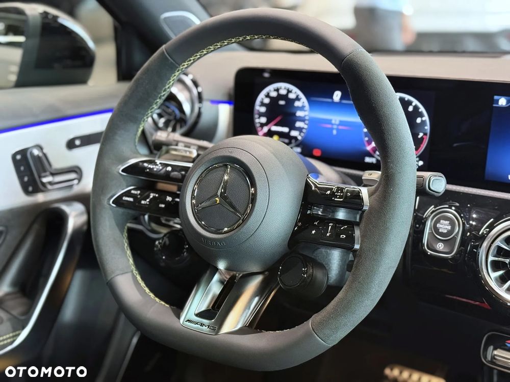 Mercedes-Benz Klasa A 45 S AMG 4-Matic 8G-DCT - 33