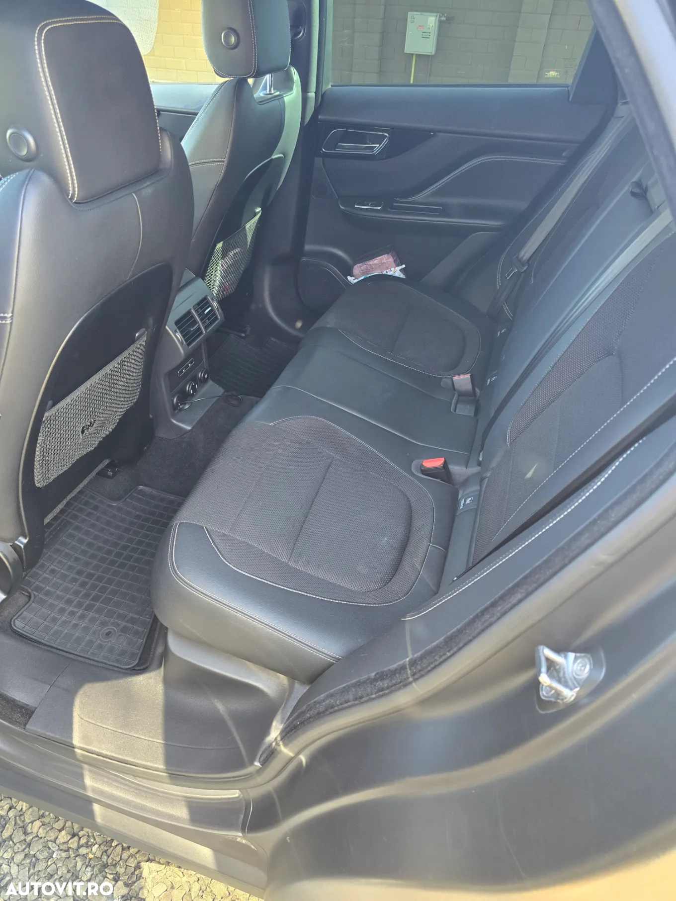 Jaguar F-Pace 25d AWD Aut. R-Sport - 14
