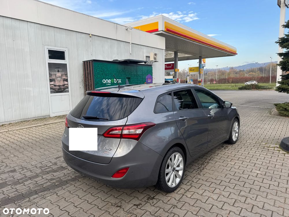 Hyundai i30 1.6 CRDi Premium - 5