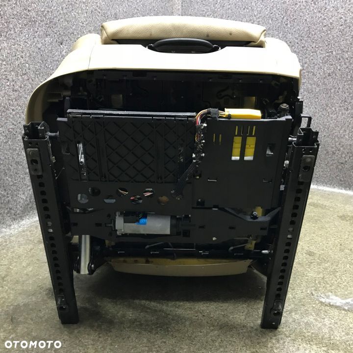BMW E70 X5 fotel pasazera prawy przod pamiec skora - 6