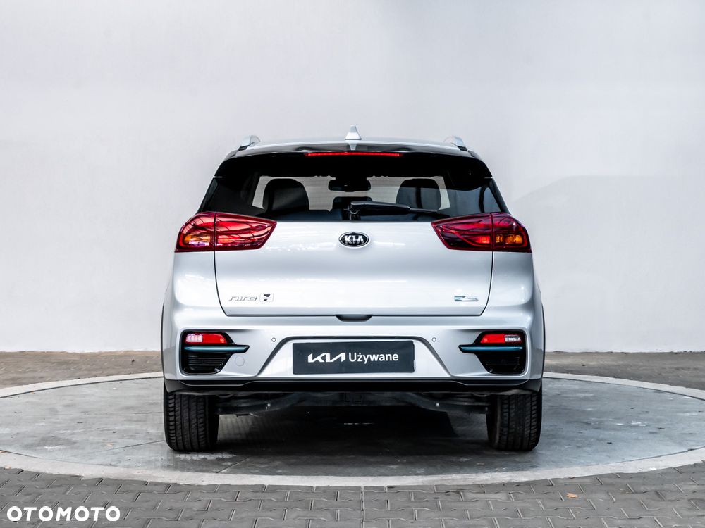 Kia Niro 64kWh L - 8