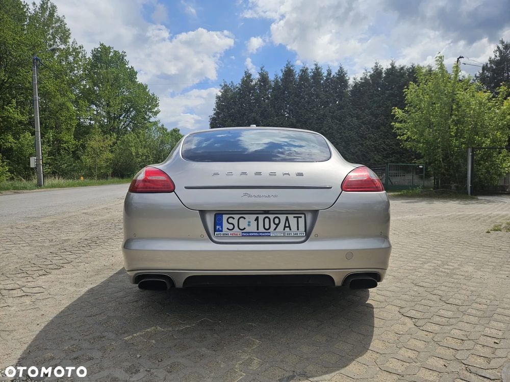 Porsche Panamera - 6