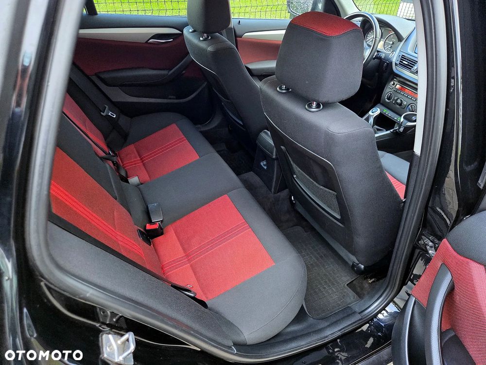 BMW X1 sDrive18d - 25