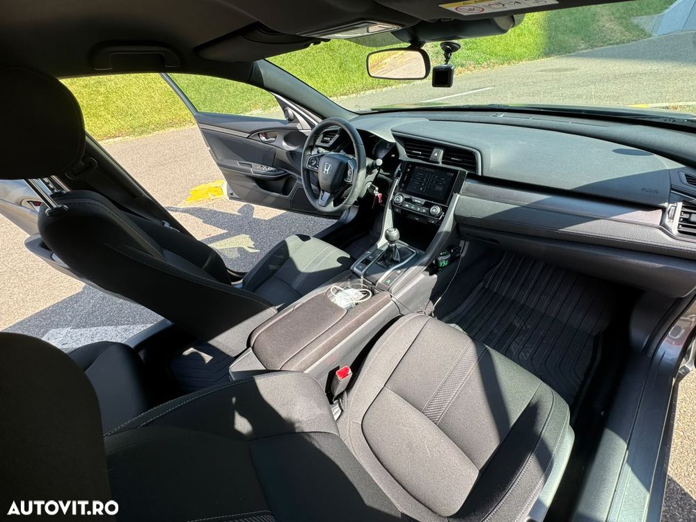 Honda Civic 1.0 VTEC Turbo Comfort Navi - 23