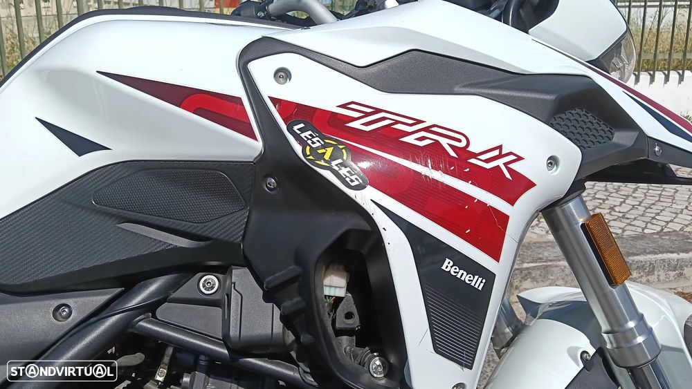 Benelli TRK 251 - 12