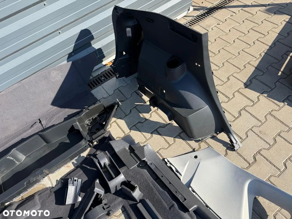 TOYOTA VERSO LIFT 13-18 FOTELE 2 3 RZĄD PASY PLASTIKI PRZEKŁADKA VANA - 12