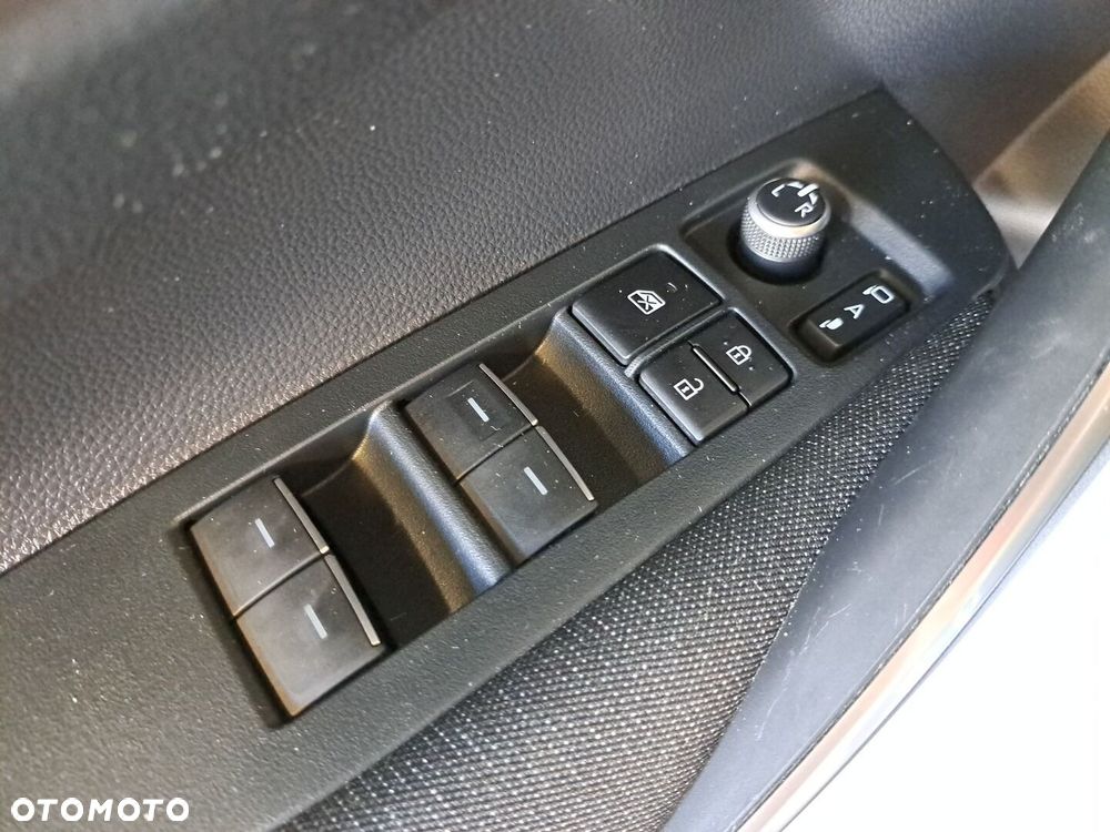 Toyota Corolla 1.8 Hybrid Comfort - 37