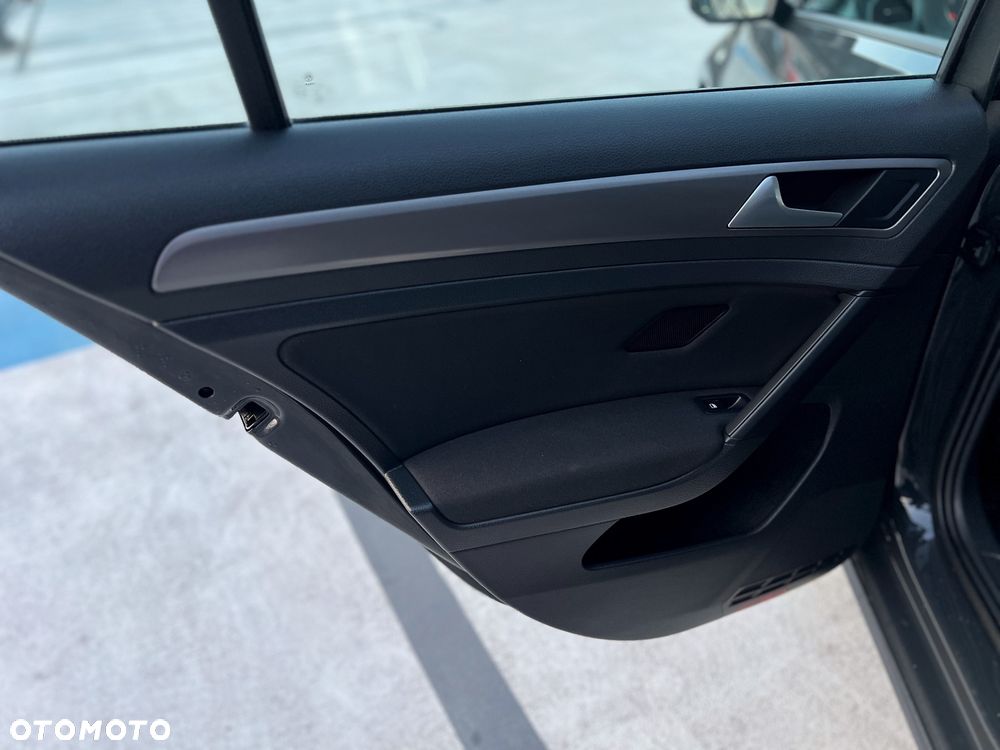 Volkswagen Golf 1.6 TDI BMT Start - 10