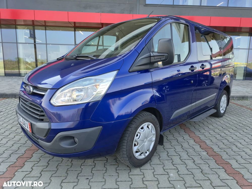 Ford Tourneo Custom - 3