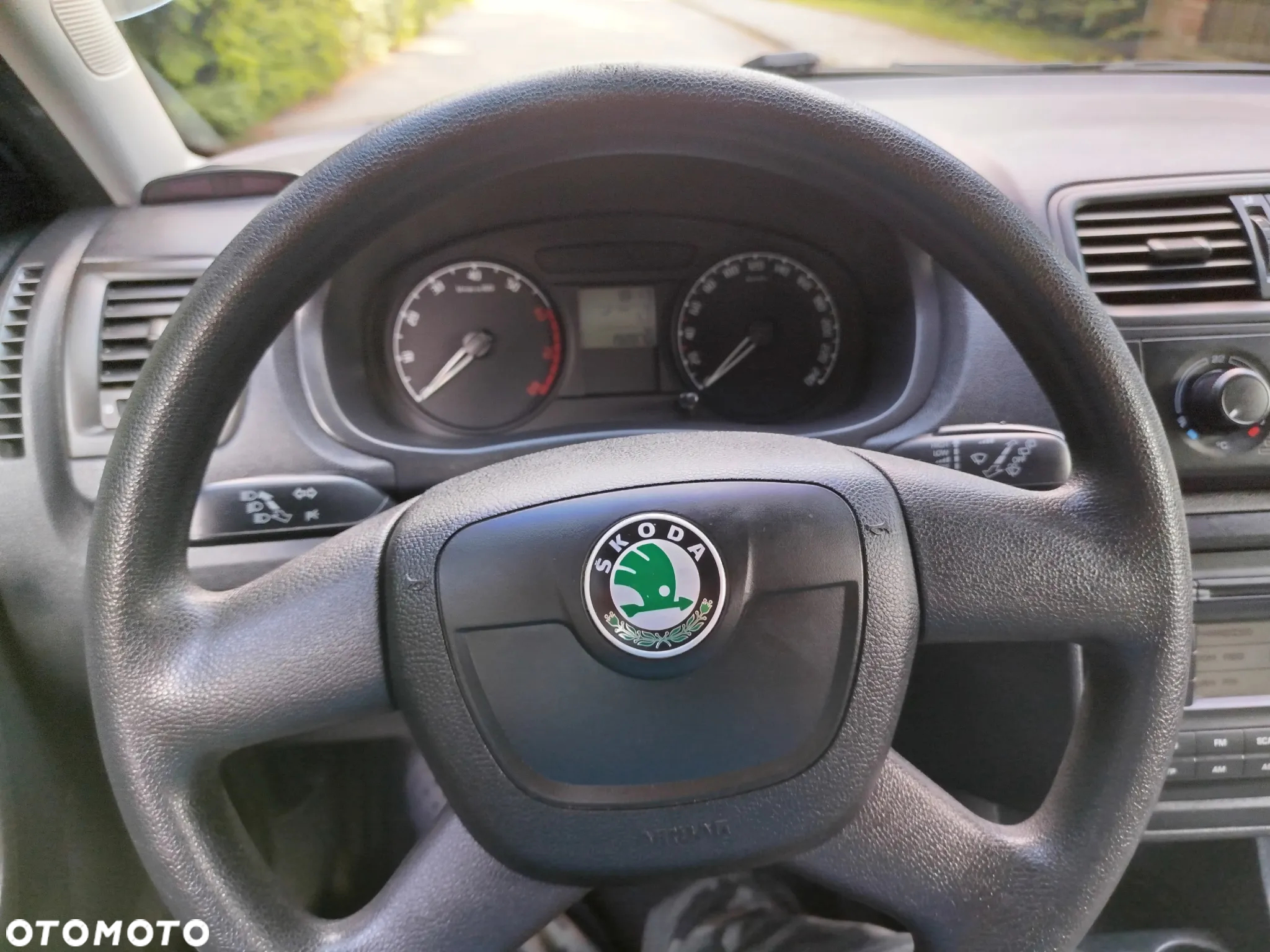 Skoda Fabia 1.4 16V Ambiente - 32