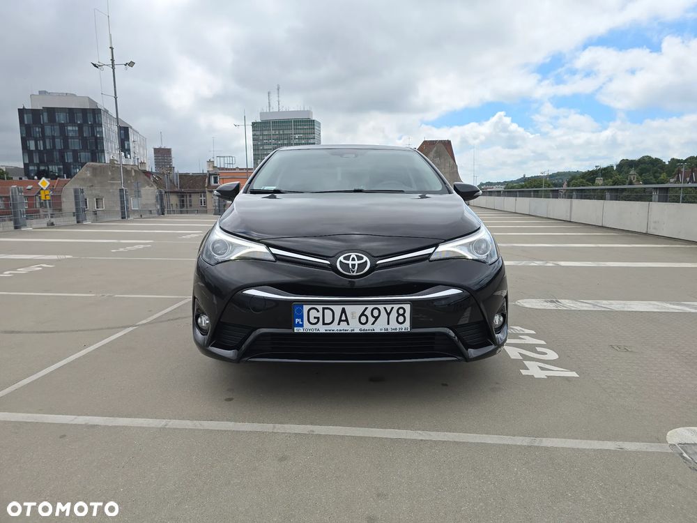 Toyota Avensis 1.8 Premium MS - 9