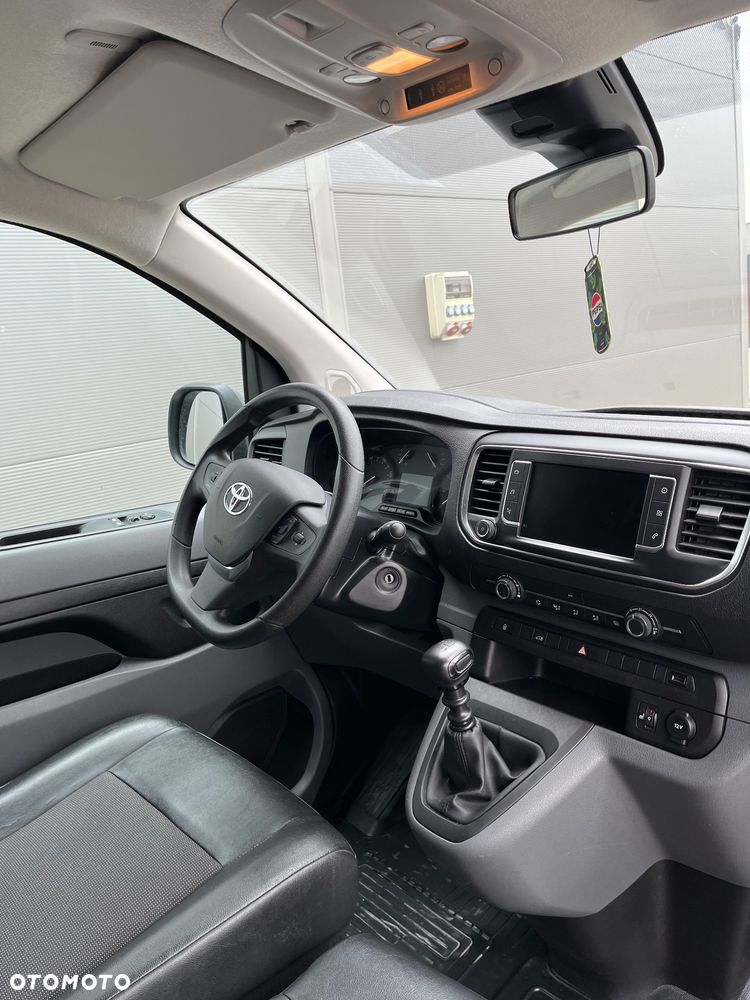Toyota Proace - 10