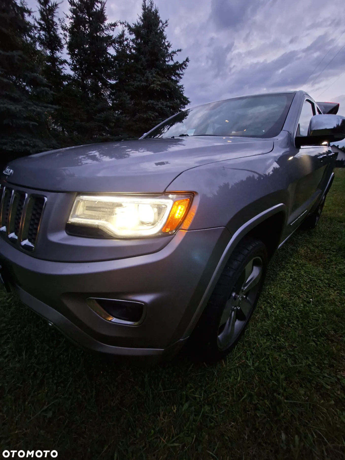 Jeep Grand Cherokee 5.7 V8 HEMI 4WD Automatik Overland - 20