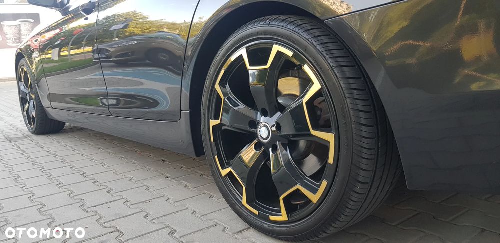 BMW Seria 5 525d xDrive - 10