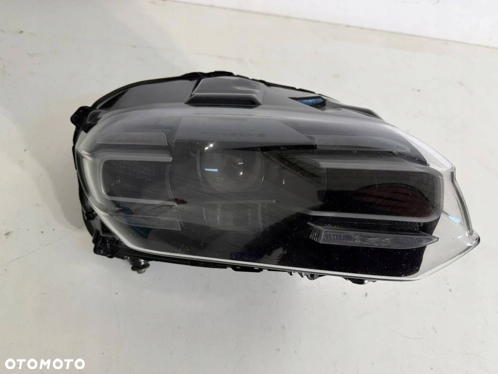 lampa prawy przód prawa przednia porsche taycan 9j1 eu - 1
