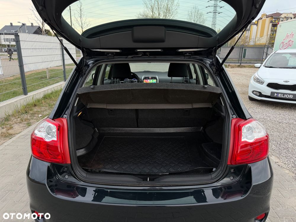 Toyota Auris - 31