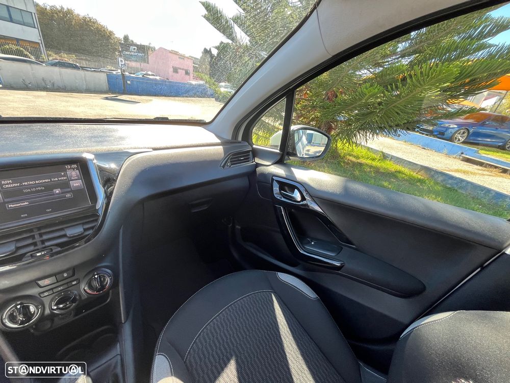 Peugeot 208 1.2 PureTech Active - 31