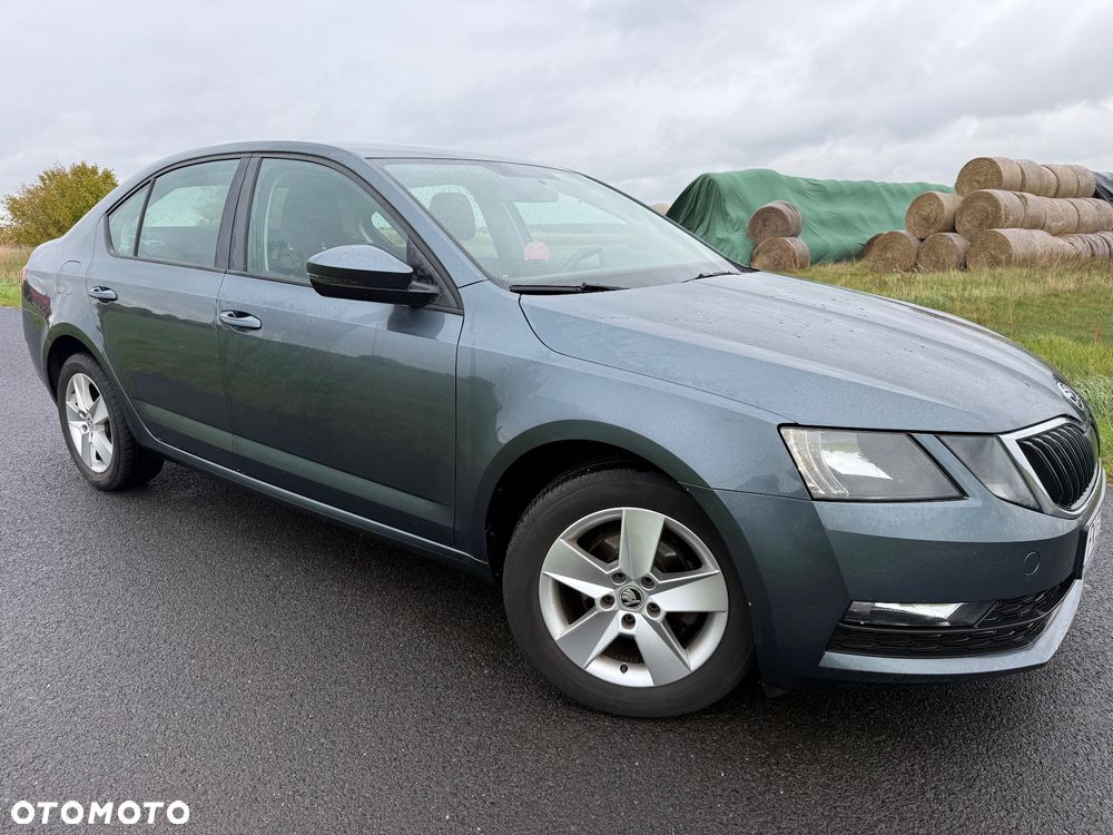 Skoda Octavia - 2