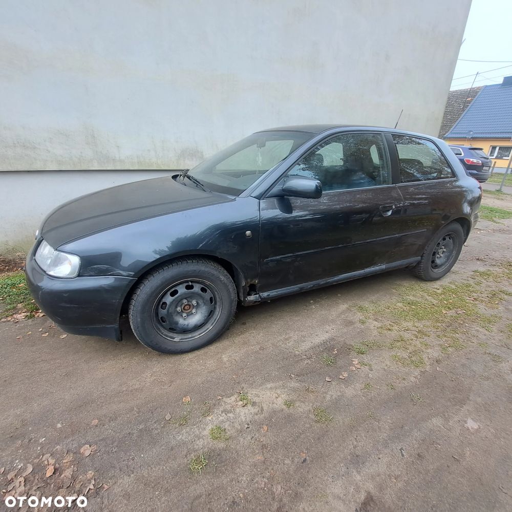 Audi A3 3-drzwiowe 1.8 Ambiente - 2