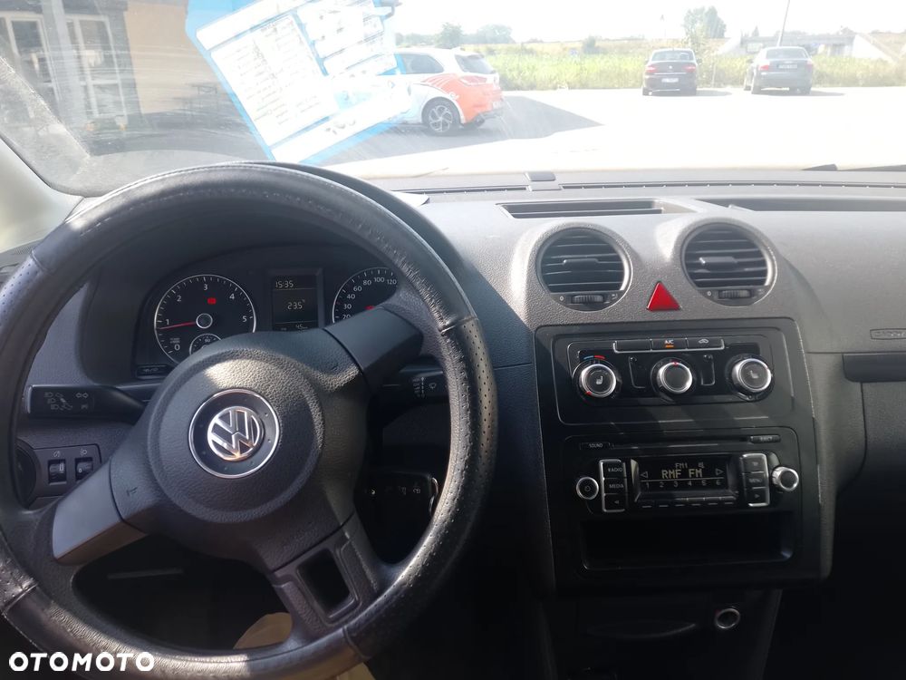 Volkswagen CADDY klimatyzacja, podgrzewane fotele, grudzień 2015 - 5