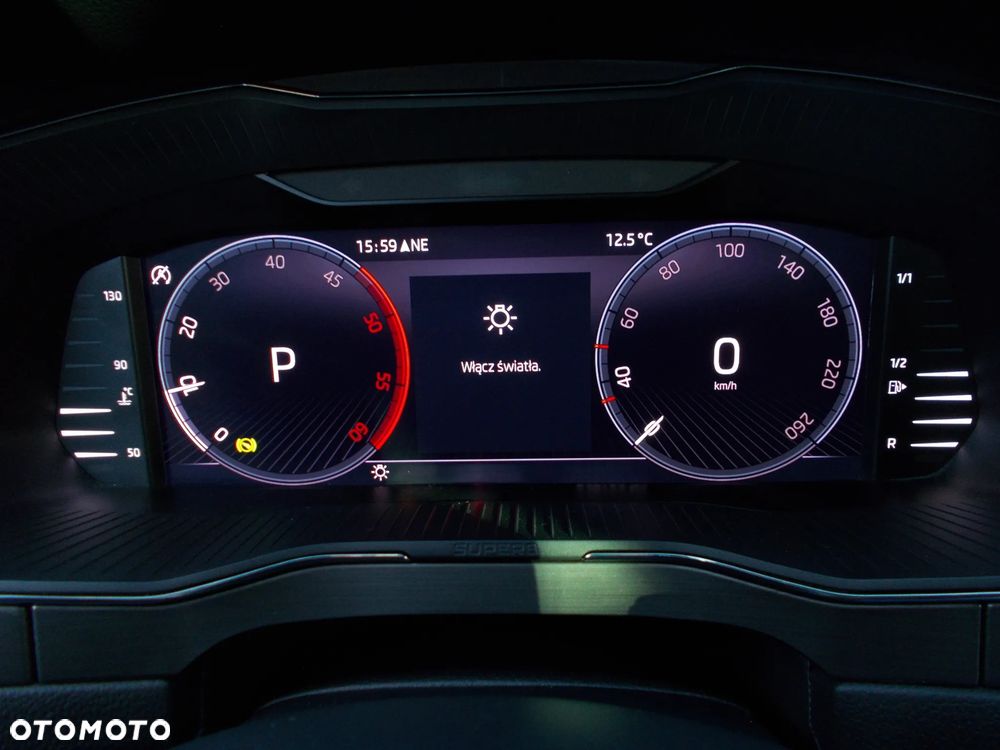 Skoda Superb 2.0 TDI SCR Style DSG - 6