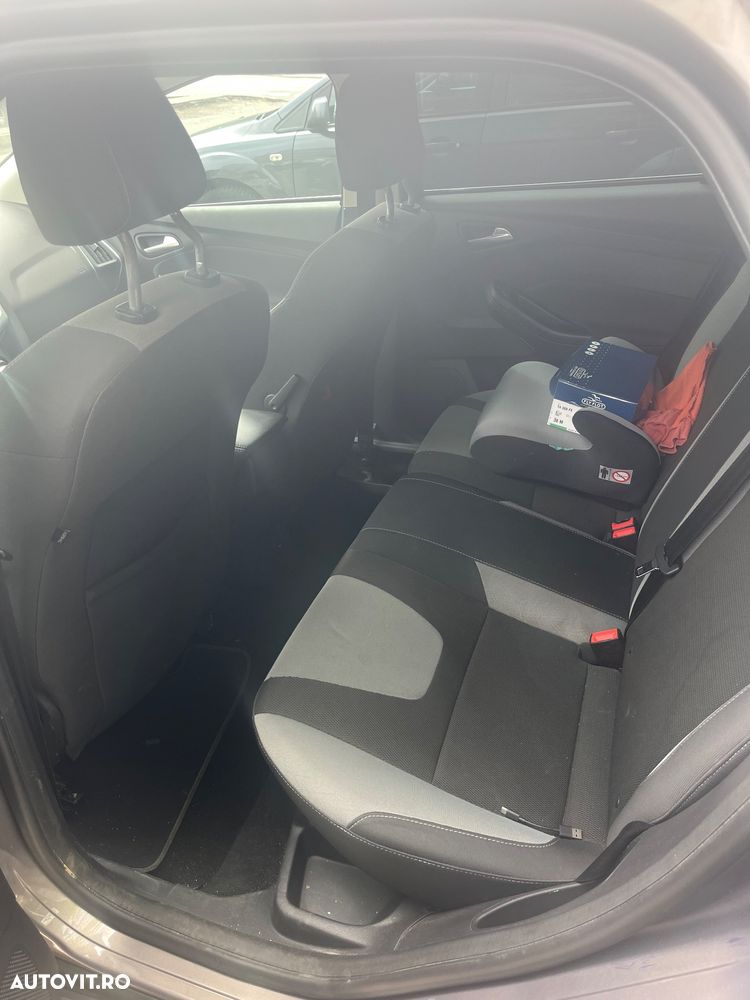 Ford Focus - 5