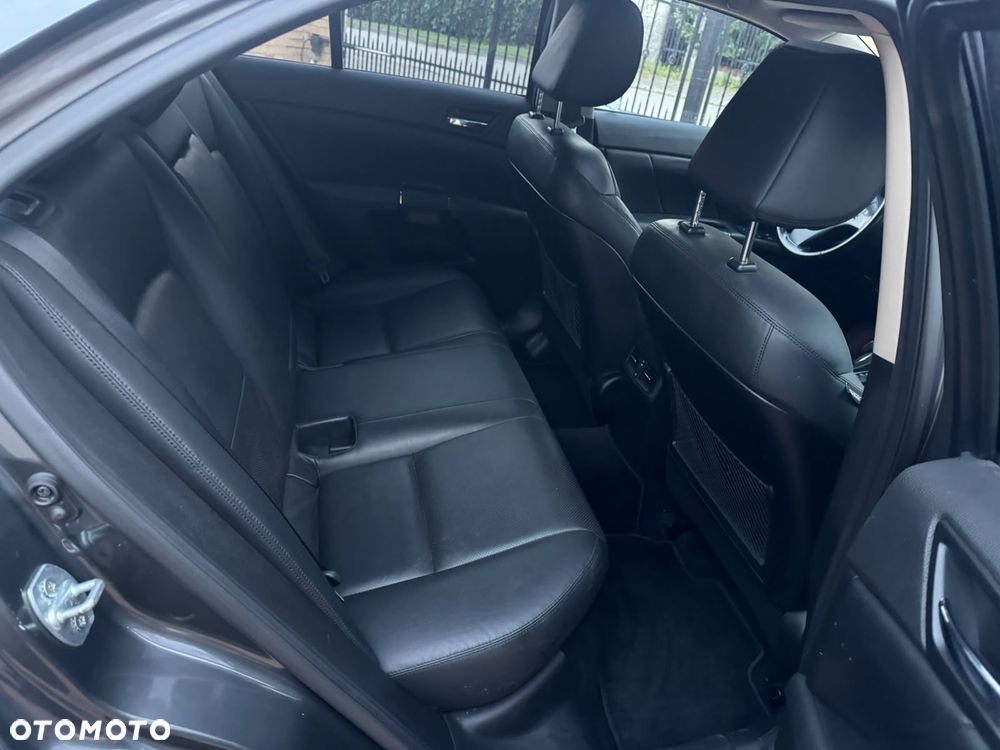 Suzuki Kizashi - 13